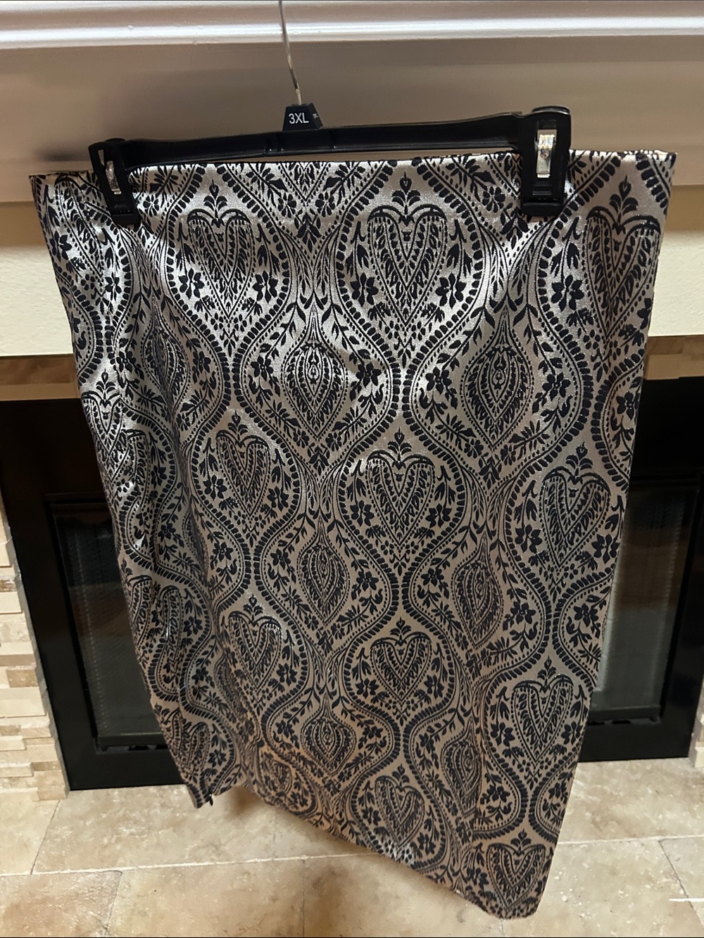 Worthington Black, Silver and White Paisley-Style Jacquard Pencil Skirt